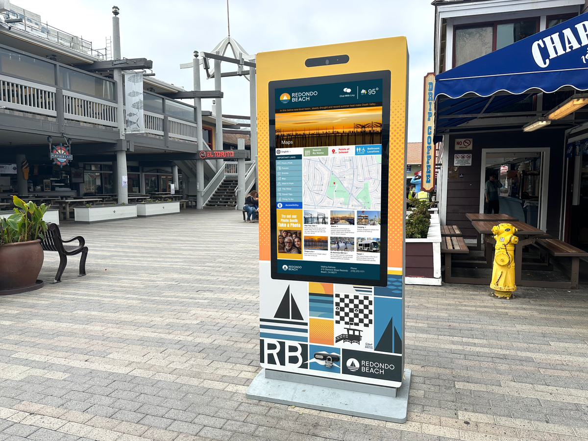 Smart Wayfinding & Civic Connect Realphoto 2